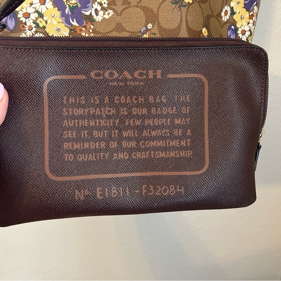 Coach Reversible City Tote Signature Canvas Khaki Multi Floral Print Bag - Picture 7 of 16